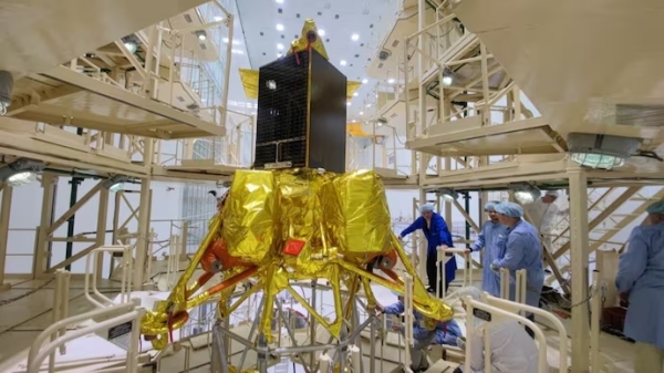 Russia is set to launch Luna-25, it might land on the Moons lunar south pole ahead of Chandrayaan-3 Russia is set to launch Luna-25, it might land on the Moons lunar south pole ahead of Chandrayaan-3