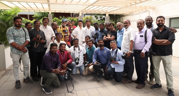 CM Stalin clicks photo on World Photography day 