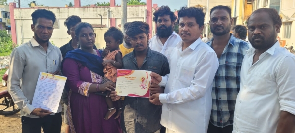 Vijay fan Karan, who died in an accident in Chengalpattu, donated his eye to the government hospital through the Thalapathy Vijay Vizhiyagam app 