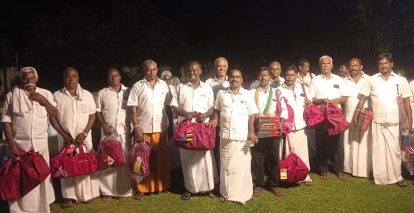 Karti Chidambaram MP took Congress officials from Sivaganga constituency on a 10 day trip to Delhi Karti Chidambaram MP took Congress officials from Sivaganga constituency on a 10 day trip to Delhi