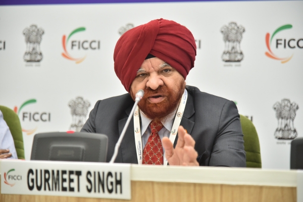 Madras High Court important order against Puducherry University Vice-Chancellor Gurmeet Singh 