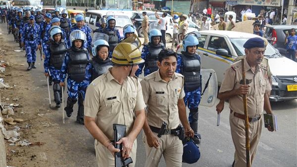  Haryana CM Khattar asks Centre for more paramilitary companies, death toll reaches 6 in violence 