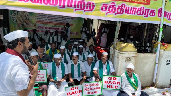 Thamimun Ansari supports the farmers union protest 