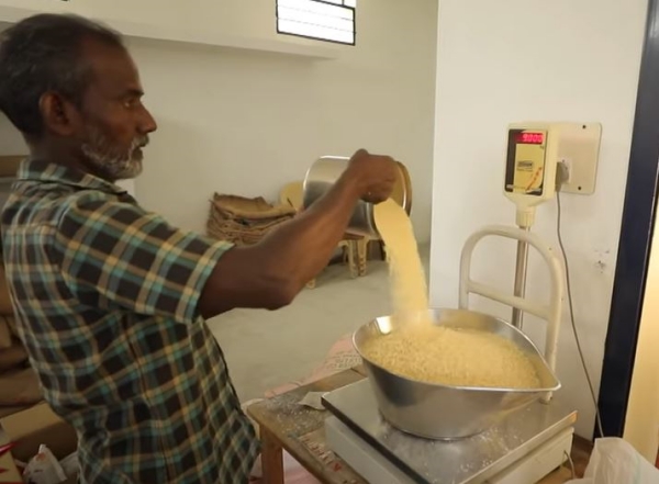  Chief Minister Stalin has opened a new shop in Jarugumalai village, which has been without a fair price shop for 40 years