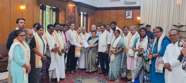  the INDIA alliance met the President over the Manipur situation 
