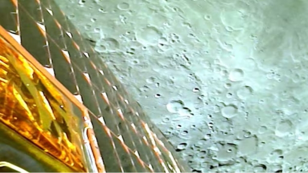 Isro released Moon video as viewed by chandrayaan 3 during lunar orbit insertion 