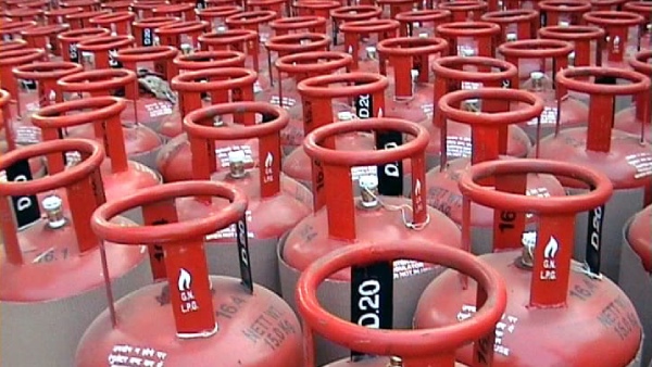Along with cooking gas cylinder you can now buy groceries from your IOC gas agencies 