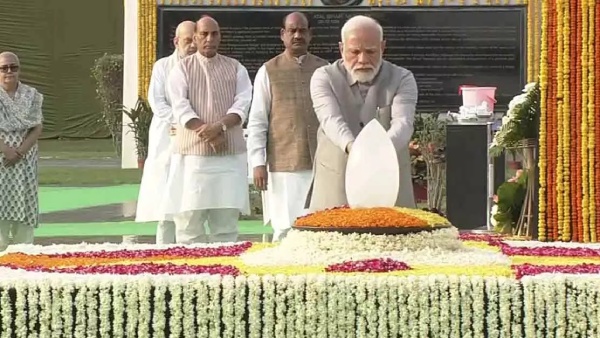 PM Modi, President Draupadi Murmu pay tribute in person at former PM Atal Bihari Vajpayees memorial 