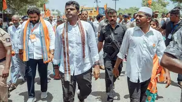 Gayathri Raghuram tweeted that 80,000 litre water waste in Annamalai yatra 