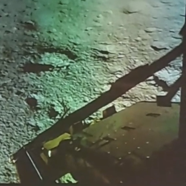 Chandrayaan 3: How did Pragyan rover move put of Vikram Lander on Moon? 