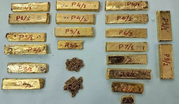 Rs.5.89 crore worth 9 kg smuggled gold seized in government bus near trichy, 3 arrested 