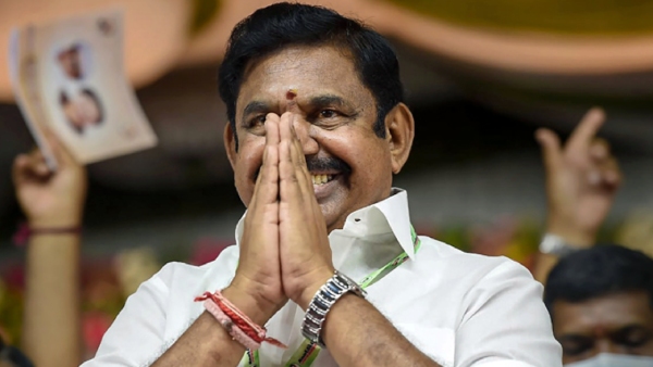 Sellur Raju and RB Udhayakumar welcomed Edappadi Palaniswami who arrived in Madurai, bowed down at his feet. 