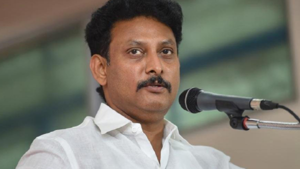 Tamilnadu School Education minister Anbil Mahesh will undergo Angiography 