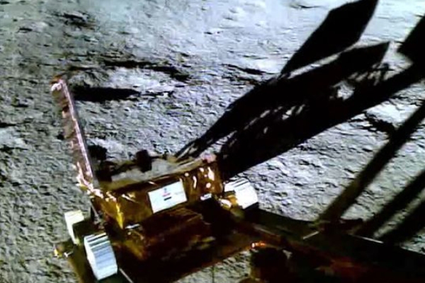 A 12-degree chase every day: How is Chandrayaan 3 Pragyaan rover chasing the Sun from the moon? 