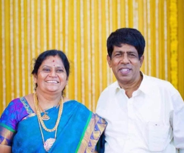 Actor R Sundarrajan wife and Do you even know who the sons are 