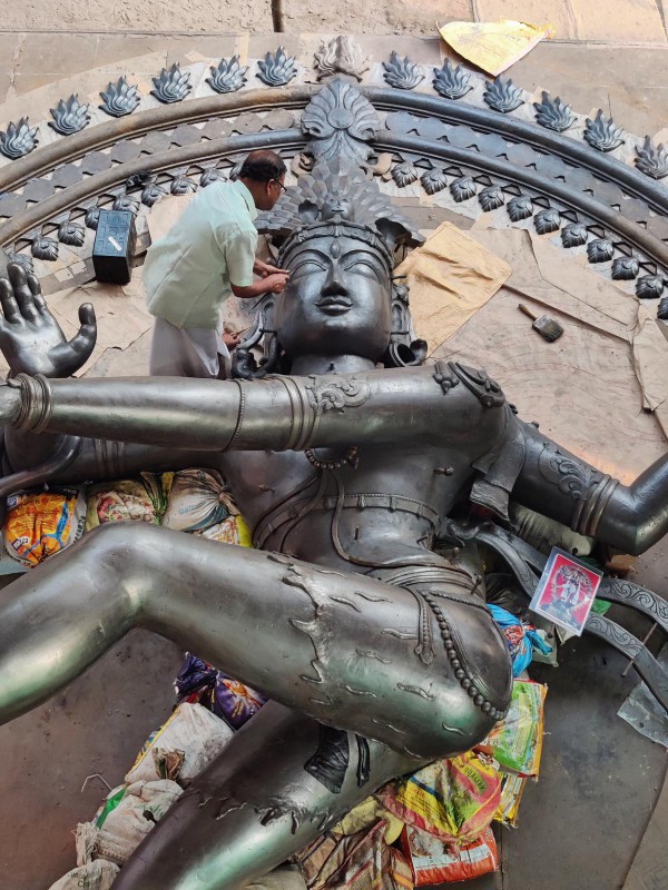 World tallest 28 feet Nataraja bronze sculpture made in Tamil Nadu Swamimalai and sent to Delhi G20 summit 