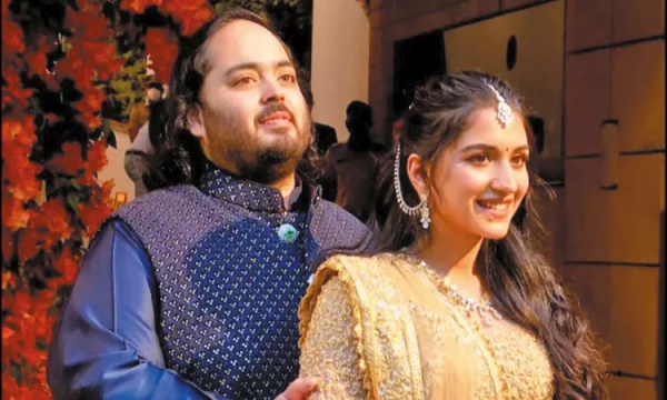 Akash Ambani and Shloka owns these costly things? 