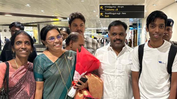 Pragnaannadha returns in Tamil Nadu Big crowd gathered at Chennai airport Pragnaannadha returns in Tamil Nadu Big crowd gathered at Chennai airport