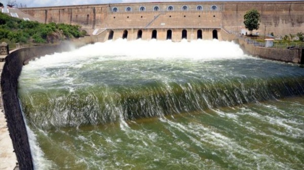Mettur dam water level Today 18th August : 9500 cubic feet Water coming to Mettur Dam Farmers are happy 