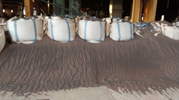  Beach Sand smuggling still continues by BMC company in Tirunelveli 