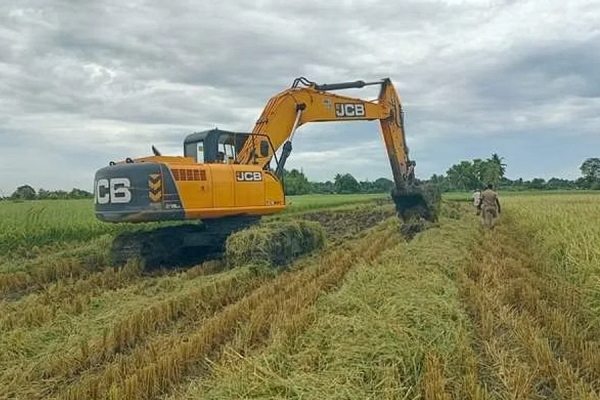 Police refuses to allow Naam Tamilar to protest against NLC at Mantharakuppam 