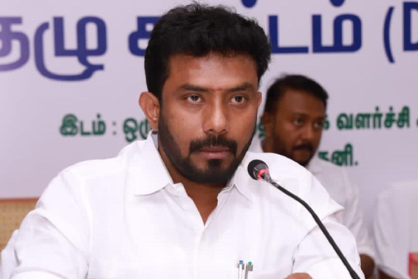 Action should be taken against OP Ravindranath: says Jayakumar