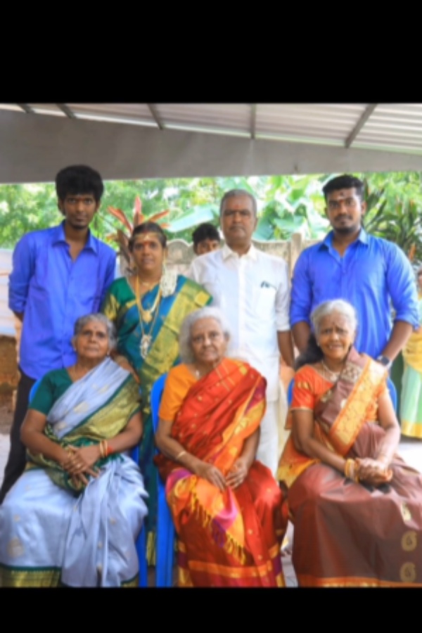 KPY Bala conducts 60th marriage for his parents 