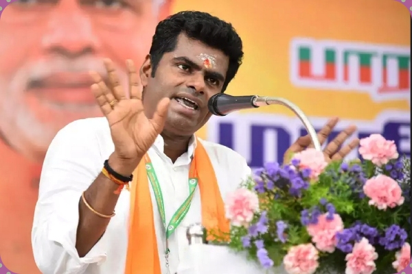 Arjunamurthy reported to the police that a purse had been stolen during the En Man En Manak Yatra of Annamalai in Aranthangi 