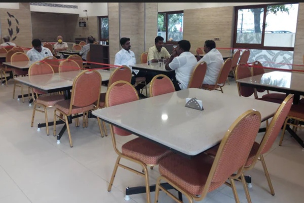 No Smoking rooms are allowed in Tamil Nadu restaurants anymore: Government orders No Smoking rooms are allowed in Tamil Nadu restaurants anymore: Government orders