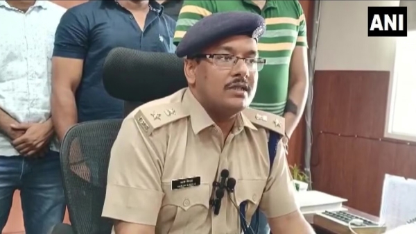 Amid of violence Haryana government ordered to transffered Nuh district SP Varun Singla Amid of violence Haryana government ordered to transffered Nuh district SP Varun Singla