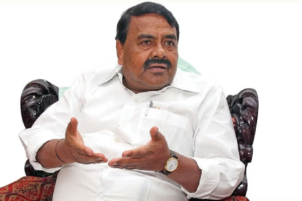 Edappadi palanisamy give importance Anwar raja again today on AIADMK 