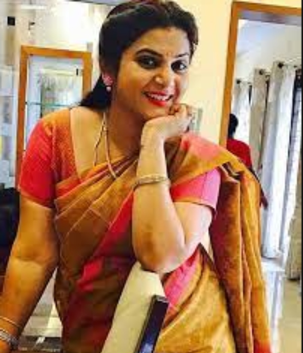 Eeramana Rojave serial Meena Vemuri says about experience in media 