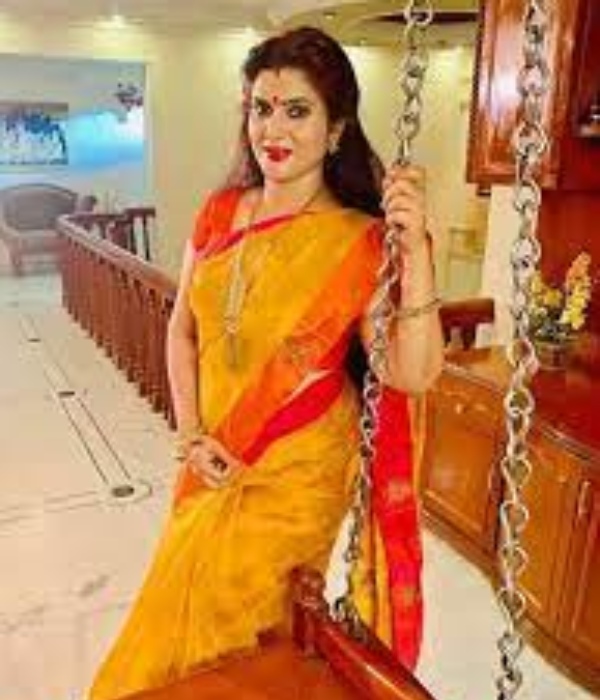 Eeramana Rojave serial Meena Vemuri says about experience in media 