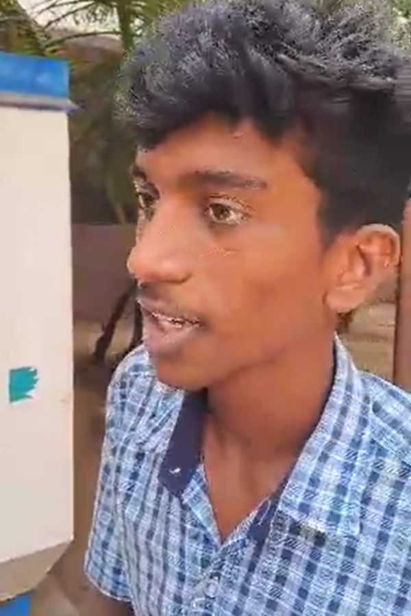 A video released by the police on how students should be when riding the bus in Chennai A video released by the police on how students should be when riding the bus in Chennai