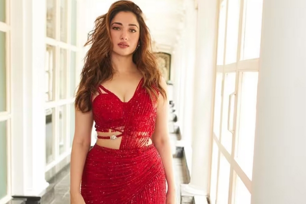 Jailer Movie Kavalaya Song Actress Tamannaah Danced With Serial Actress Farina