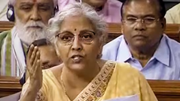 DMK threw Jayalalithas saree in the assembly Nirmala Sitharamans aggression in Lok Sabha DMK threw Jayalalithas saree in the assembly Nirmala Sitharamans aggression in Lok Sabha