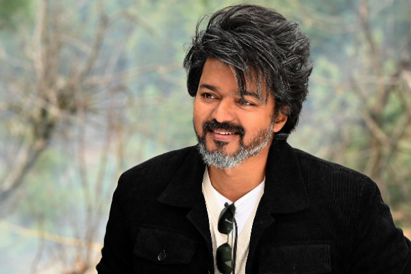 A video of an old man talking about Vijay is being shared widely on social media 