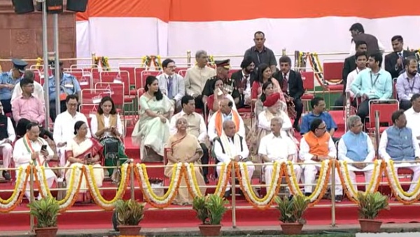 The national flag flying at Red Fort in Delhi 45 special guests of Tamil Nadu are invited The national flag flying at Red Fort in Delhi 45 special guests of Tamil Nadu are invited
