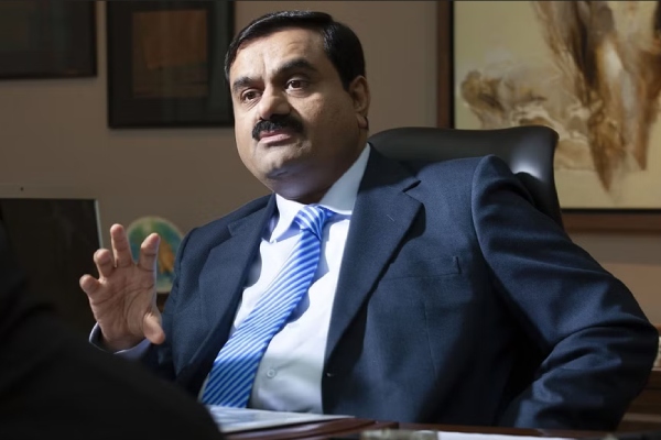 Adani money for Annamalai Padayatra, Daily expenditure of 1 crore: accuses Manickam Tagore complains