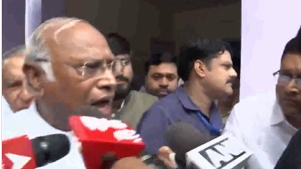  Congress president Mallikarjun Kharge said Modi will hoist flag next year but from home