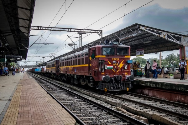  Cabinet clears 7 Multi-Tracking Projects Of Indian Railways, but not a single project for Tamilnadu