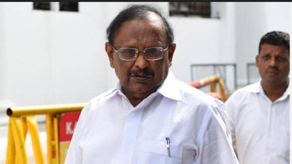 Edappadi Palaniswami is afraid and blaming dmk: Minister Regupathy attacks 