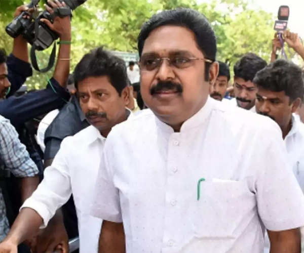 People are invited to AIADMK meetings by paying Rs 1000: TTV Dhinakaran 