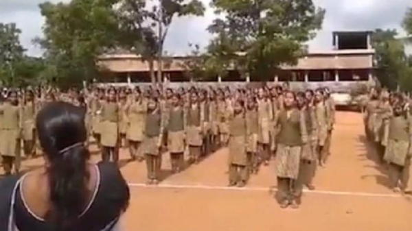 Government school students forced to chant Savarkar jai in Karnataka, headmistress apologized 