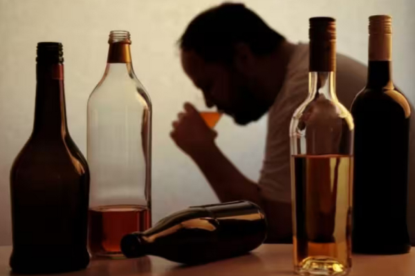 Do you know how Muthukkalai left alcohol addiction? 