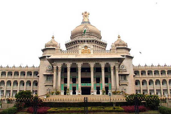 Decision to seek stay on Cauvery arbitration order: Karnataka government will go to Supreme Court today Decision to seek stay on Cauvery arbitration order: Karnataka government will go to Supreme Court today