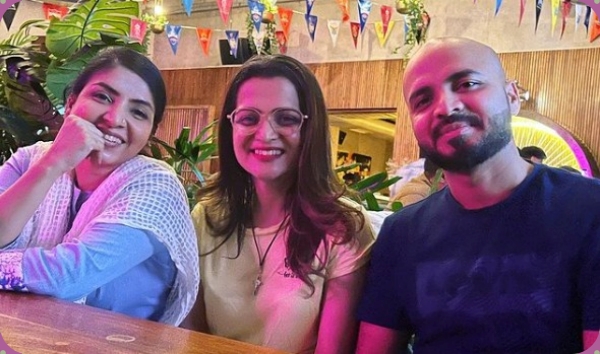 Do you know who the person on the DD nearby is? Priyadarshini gave good news