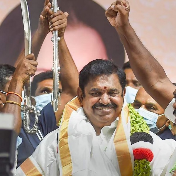 It is visible now in AIADMK meeting, Edappadi Palanisamy has very less women followers 