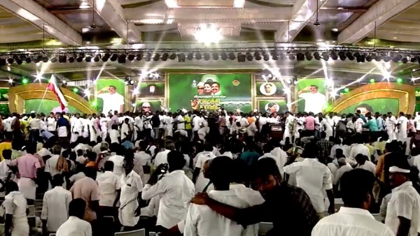 What are the mistakes happened in AIADMK Madurai Maanaadu? 