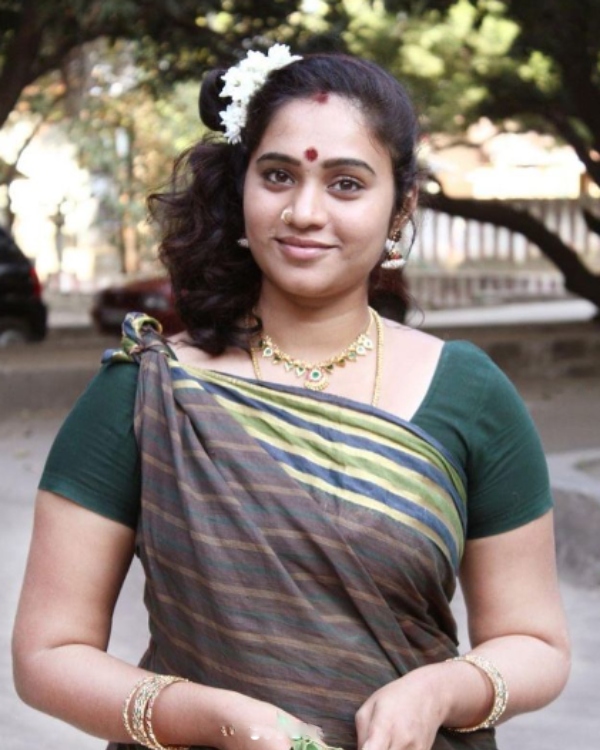 Kumbakonam elephant that attacked the Actress Sandhya Jagarlamudi she went Question with tears